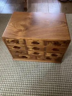 木製 認定 屋久杉 うるし塗り 彫刻金具 民芸箪笥 手許箪笥 小物整理収納 箪笥 2025年最新】屋久杉 箪笥の人気アイテム - メルカリ