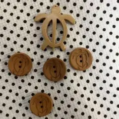 ハワイアン　ボタン