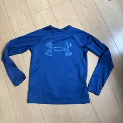 Under Armour 青 長袖カットソー YMD 140サイズ