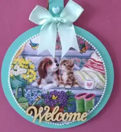 犬と猫のウェルカムプレート♪　デコパージュ　インテリア雑貨　壁飾り　表札