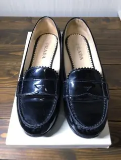 PRADA プラダ ローファー