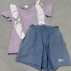フリル付きTシャツとLOGOSショートパンツセット