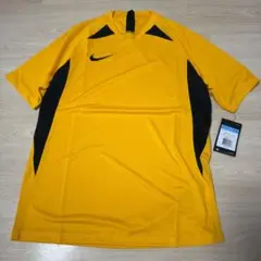 新品NIKEメンズトレーニングウェア半袖TシャツUS Mサイズ 修正Lサイズ