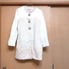 フェミニンな可愛めコート