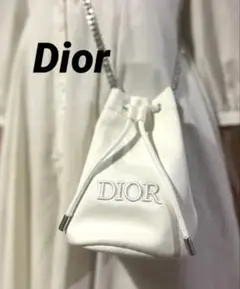 即購入可能！Dior ホワイト 巾着ポーチ
