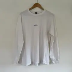 その日暮らし　ホワイト 長袖 Tシャツ 青色プリント