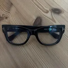 TOM FORD TF5040 ブラックサングラス
