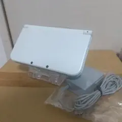 New 3DS LL パールホワイト 本体 充電器付き