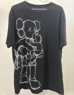 UNIQLO UT × KAWS 初期コラボ Tシャツ 黒 XL