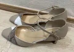 Patti ベージュ アンクルストラップ パンプス