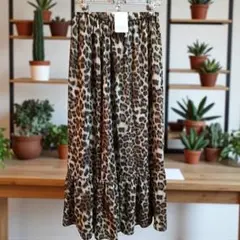 『新品』未使用♡定価の半額以下♡ヒョウ柄 フリルロングスカート