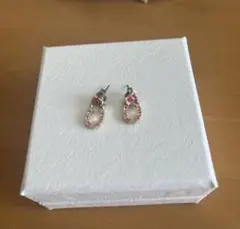 ジルスチュアート　ピアス　花　キラキラ