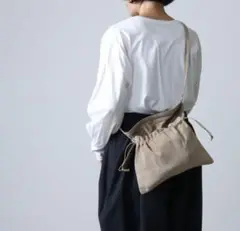 エンダースキーマ　 red cross bag small