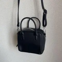 ブラック ショルダーバッグ