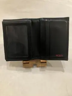 TUMI 黒 二つ折り財布 レザー
