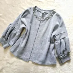 【美品】グレー バルーンスリーブ カーディガン　パールビジュー　M