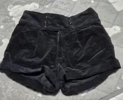 ブラック ショートパンツ シンプル