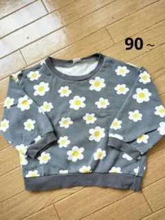 しまむらベビー　花柄トレーナー　90～95