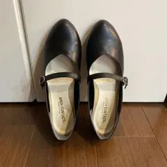 ARCH CONTACT ストラップ パンプス ブラック