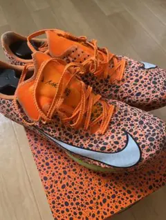 テ*8様 NIKE マックフライ2 エレクトリック25.5