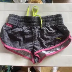PUMA ランニングショーツ Sサイズ グレー/ピンク