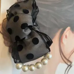 ハンドメイド作品　バナナクリップブラック×グレーコットンパール　No.3