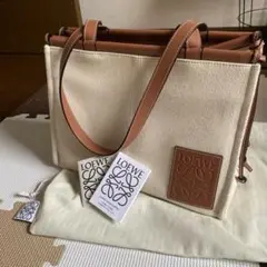 ☆1/3迄出品☆ロエベ クッショントート スモール
