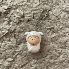 クレヨンしんちゃん 羊コスチューム ストラップ　ガチャガチャ