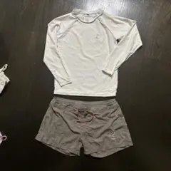 ラッシュガードとショートパンツセット