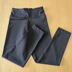 匿名配送 ユニクロ UVカット レギンス 120cm ラッシュガード