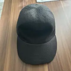 シンプル ブラック キャップ