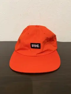 FTC SMALL LOGO 6PANEL キャップ　オレンジ