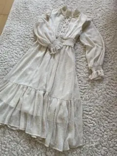 お値下げしましたAnkRaugeアイボリー ドット柄 シフォン ロングワンピース