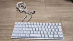 Razer Huntsman Mini 光学ゲーミングキーボード(紫軸)