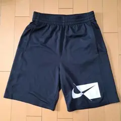 NIKE ブラック ハーフパンツ　DryFIT