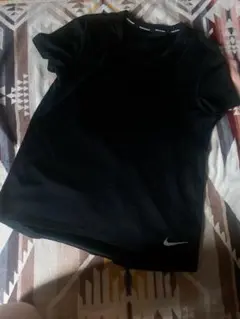 Nike 黒 スポーツTシャツ ランニングTシャツ Mサイズ