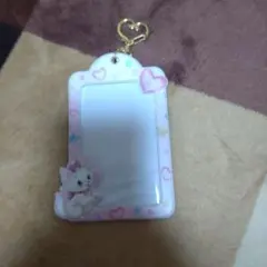 猫のキャラクター付きパスケース