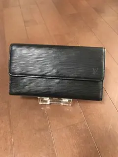 LOUIS VUITTON ルイヴィトン エピ ノワール 三つ折り 長財布