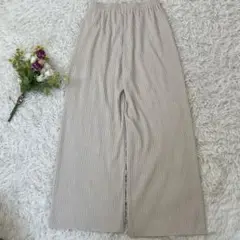 〝メランクルージュ〟プリーツワイドパンツ　切りっぱなし　ウエストゴム　F