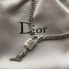 Christian Dior ディオール 鍵 南京錠 ロゴ チェーン ネックレス