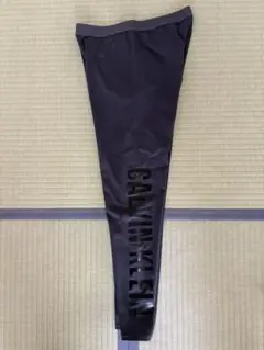 CALVIN KLEIN PERFORMANCEのサイドロゴ アンクル丈レギンス