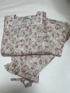 ローラアシュレイ レディースパジャマ 上下　長袖 花柄