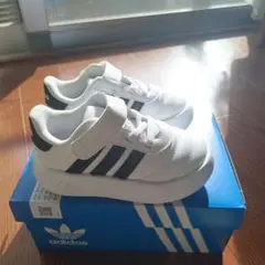 adidas 子供靴 BREAKNET GOAL EL C 14cm