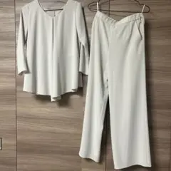 レリアン　グレージュ　フレアスリーブ セットアップ