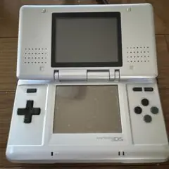 ジャンク品　Nintendo DS シルバー 本体