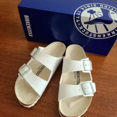 BIRKENSTOCK 　アリゾナ　ホワイト 2ストラップサンダル