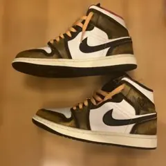 Nike Air Jordan 1 Mid Wear Away