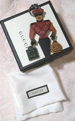 GUCCI グッチ GG柄 キーホルダー チャーム ラインストーン 美品範囲!