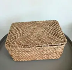 無印　重なるラタン　バスケット　中　フタ付き