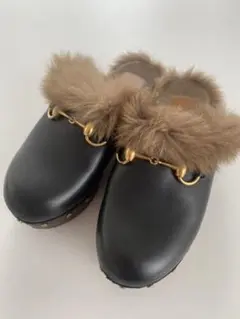 GUCCI ファー サボサンダル